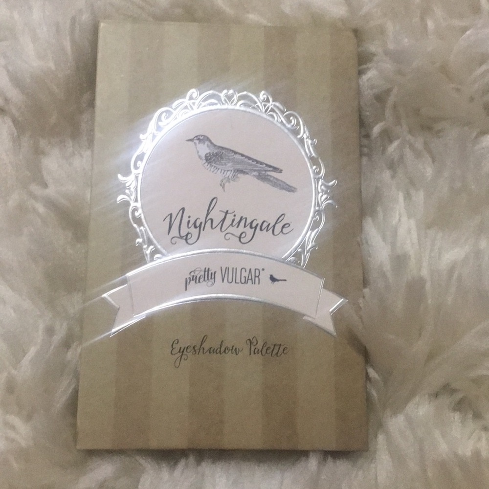 Pretty vulgar nightingale eyeshadow palette
